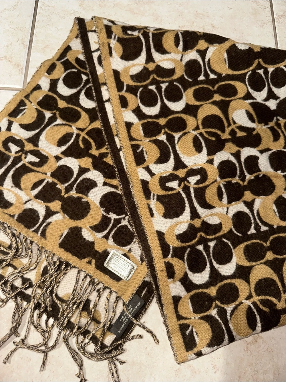 Coach Signature C Merino Wool Cashmere Fringe Scarf Brown Tan